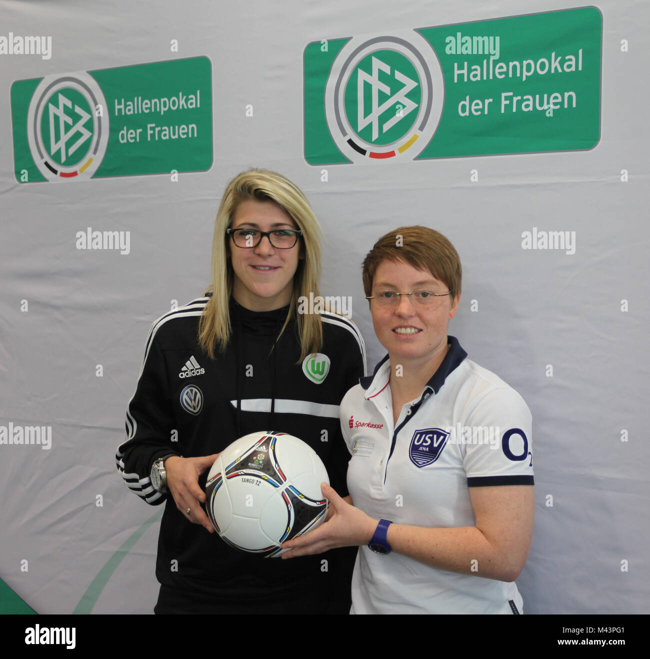 Luisa Wensing (VfL Wolfsburg), Susann Utes (USV Jena Stockfoto