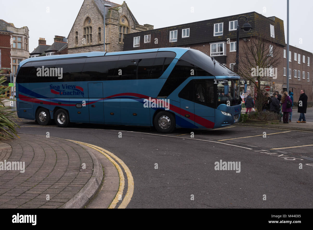 Seaview Trainer neoplan Reisebus außerhalb der Bahnhof von Weymouth auf Schiene Austausch Aufgaben, während einer Bahn Streik Stockfoto