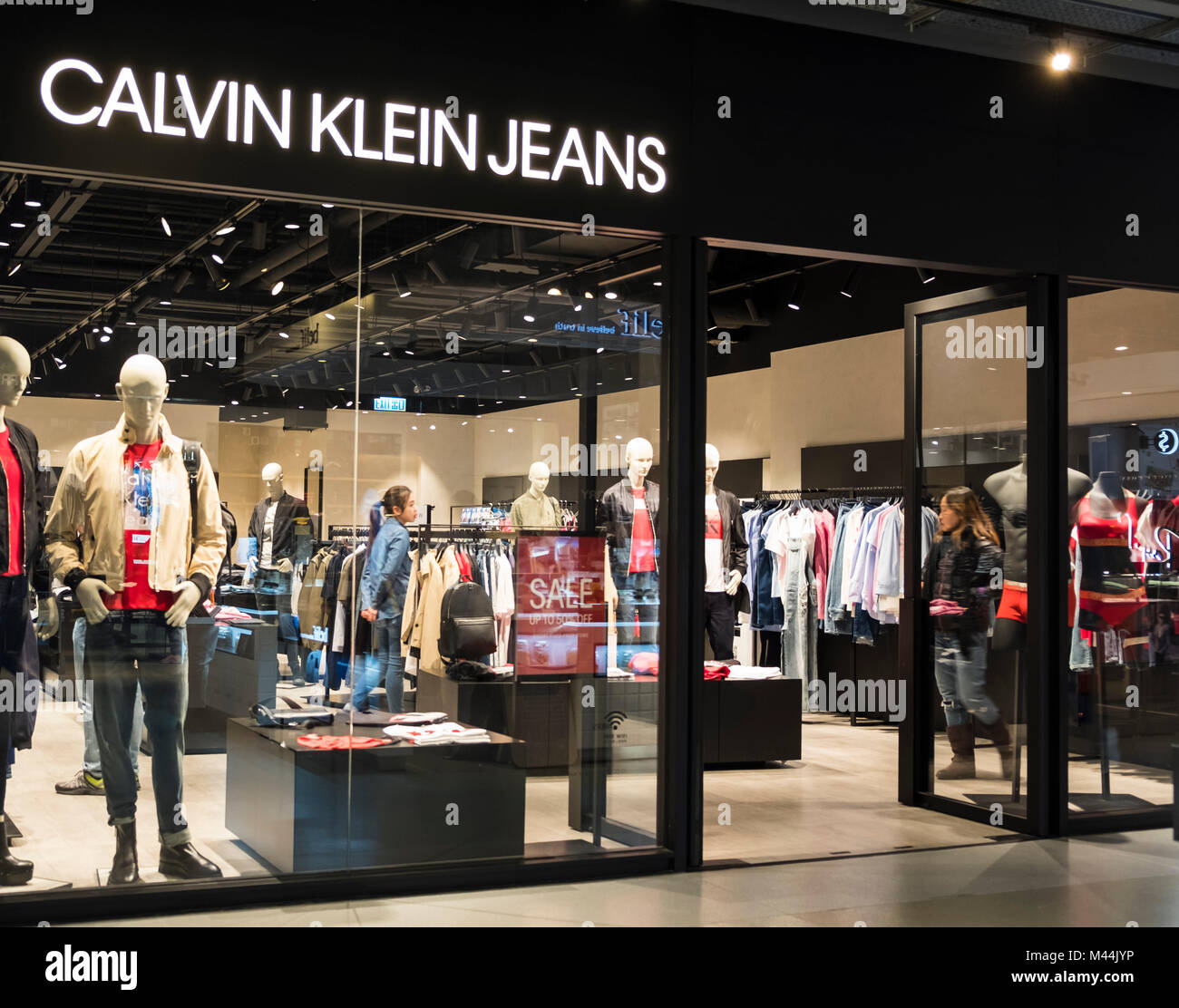 Hongkong - Februar 3, 2018: Calvin Klein Jeans Store in Hongkong; Die  warnaco Group pflegt Calvin Klein Jeans und entsprechenden Outlet Stores ca  Stockfotografie - Alamy