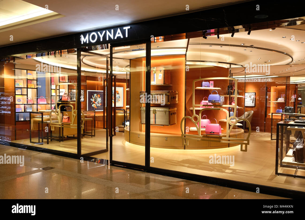 Hongkong - Februar 4, 2018: Moynat shop in Hongkong. 1849 in Paris gegründet, Moynat ist der Schöpfer von Amtsleitungen, Damen und Herren Luxus Leder ha Stockfoto