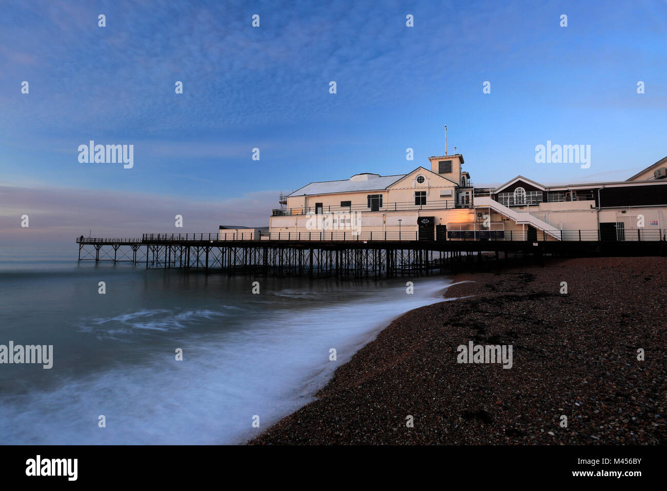 Sonnenaufgang über Bognor Regis Pier, Sussex; England; UK Stockfoto