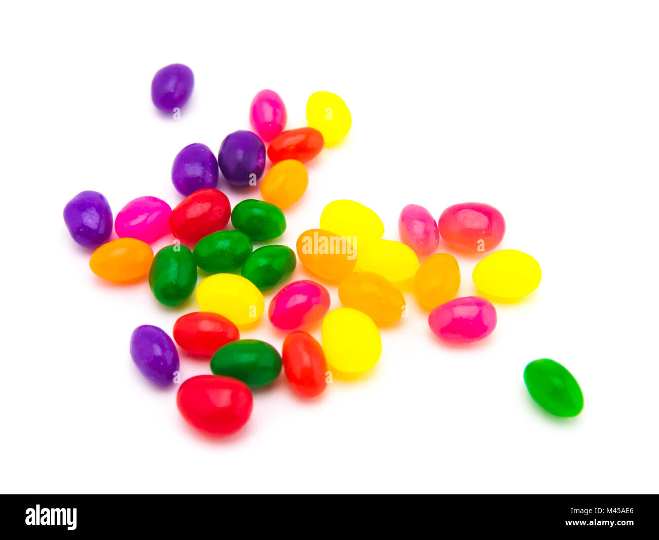 Bunte Jelly Beans (weißer Hintergrund) Stockfoto