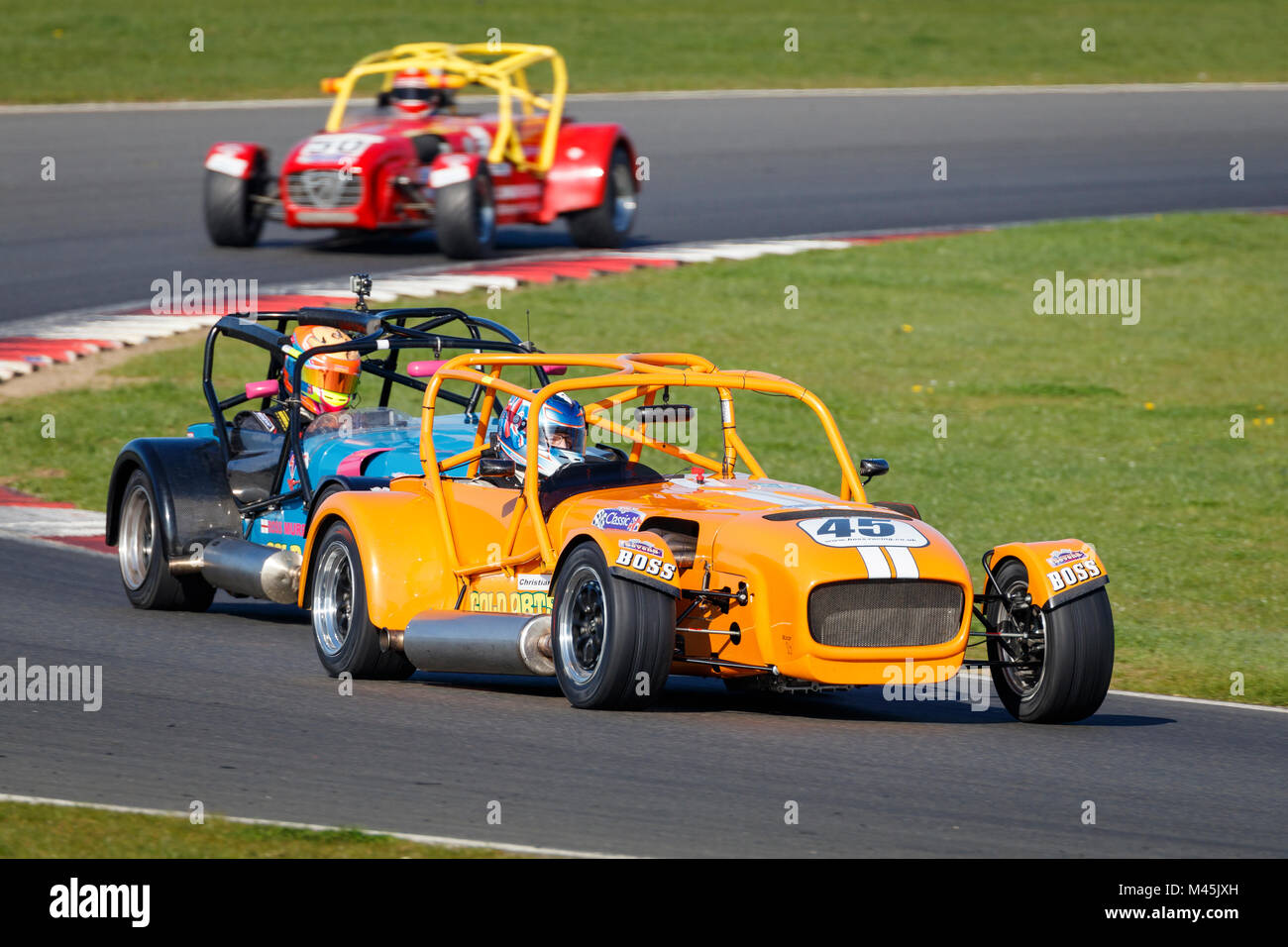 2016 Caterham CSR-Klasse ich Gold Kunst herrliche Sevens mit Fahrer Christian Pittard im CSCC Sitzung Snetterton Stromkreis Motor, Norfolk, Großbritannien. Stockfoto