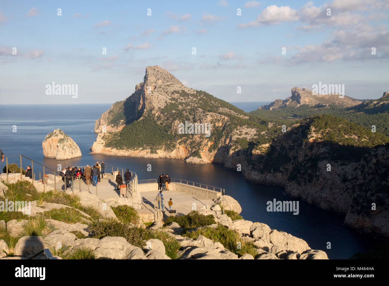 Touristen, die in Cap Formentor, Mallorca, Spanien Stockfoto