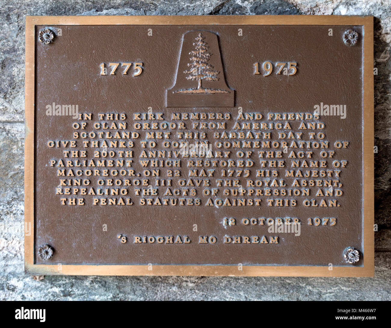 Plakette in Balquhidder Pfarrkirche in memoriam der MacGregor Clan, Balquhidder, Perthshire, Schottland, Großbritannien Stockfoto