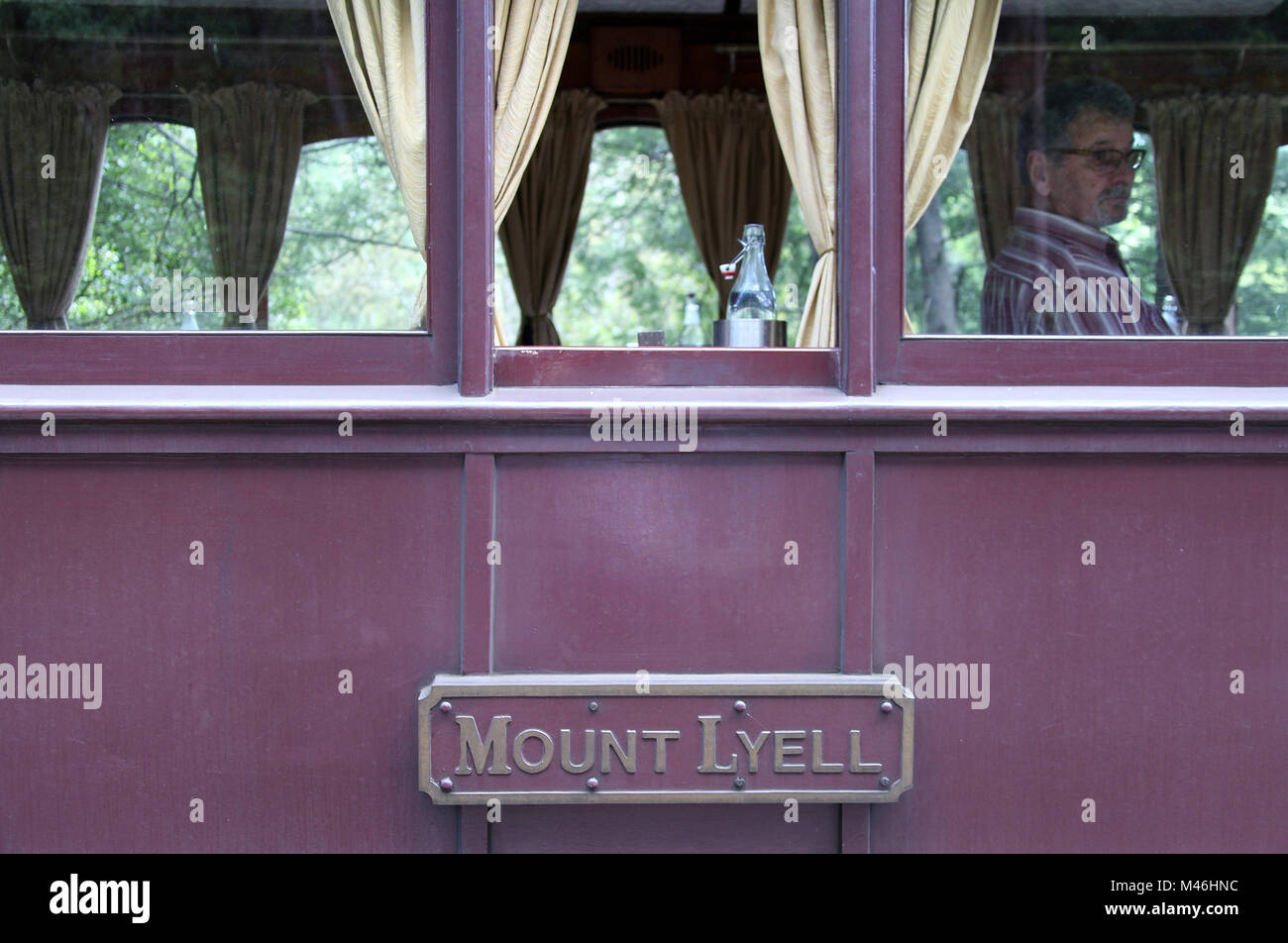 Speisewagen auf der Dampfeisenbahn 'Puffing Billy' Stockfoto