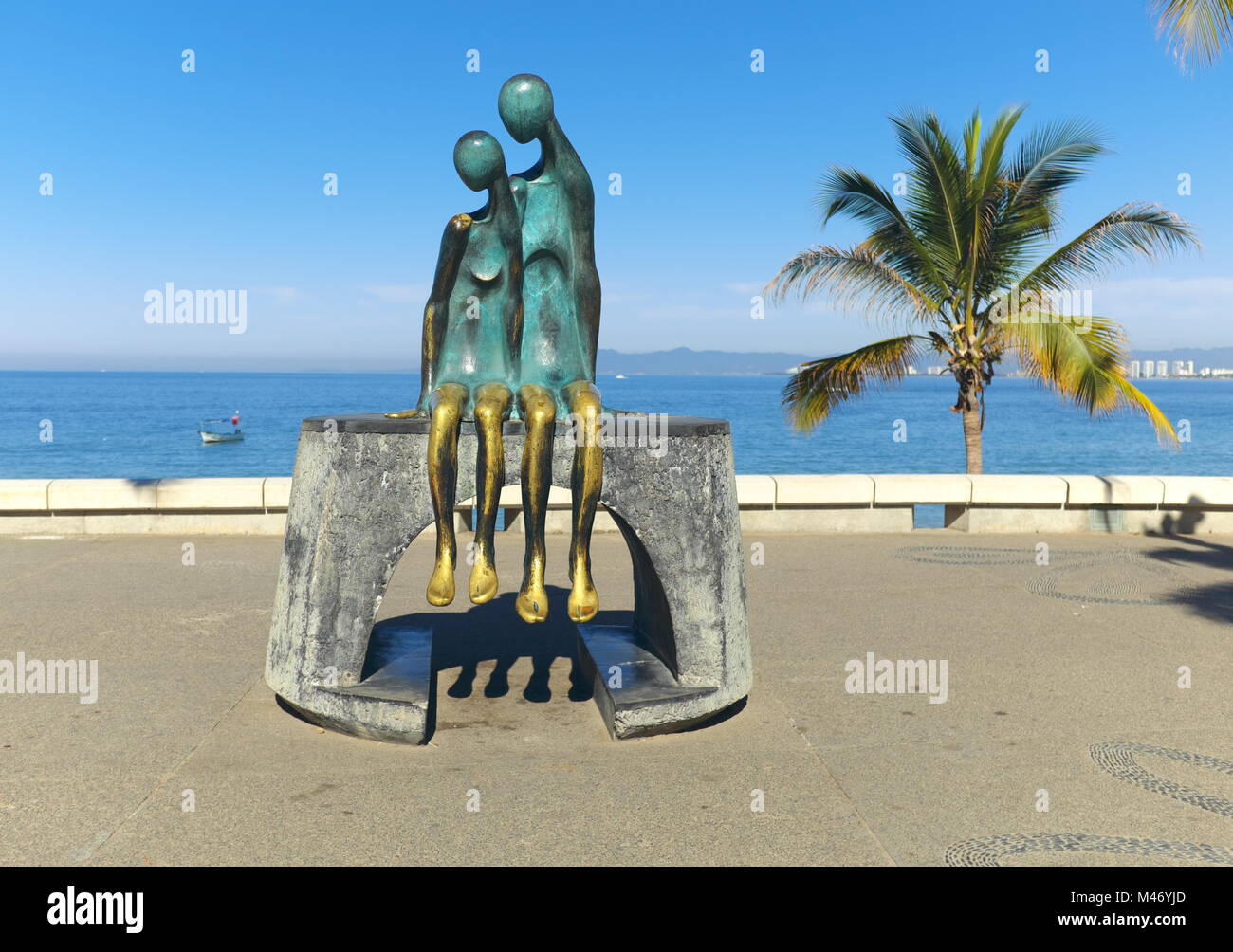 'Nostalgie', die von der Mexikanische Künstler Ramiz Barquet war eines der ersten Stücke von Kunst im öffentlichen Raum auf dem Malecon in Puerto Vallarta, Mexiko 1984. Stockfoto