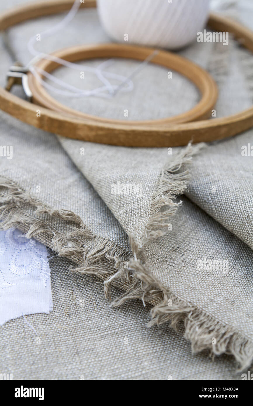 Für Stickerei, Kleidungsstück Nadel und Stickerei Hoop Stockfoto