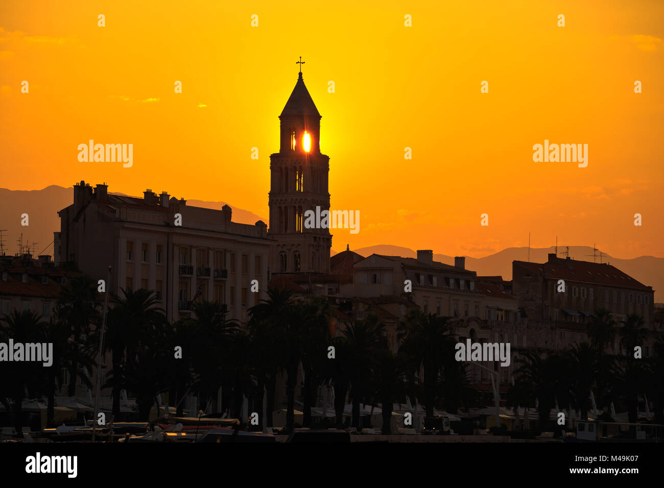 Stadt Split Riva bei Sonnenaufgang Stockfoto