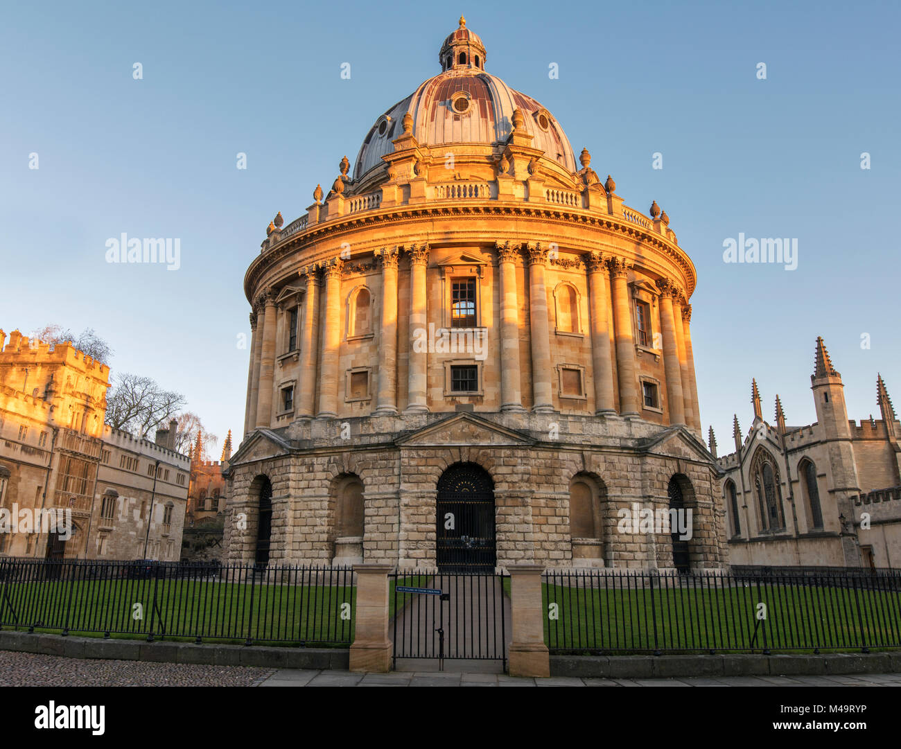 Radcliffe Camera bei Sonnenaufgang, Universität Oxford, Oxfordshire, England Stockfoto