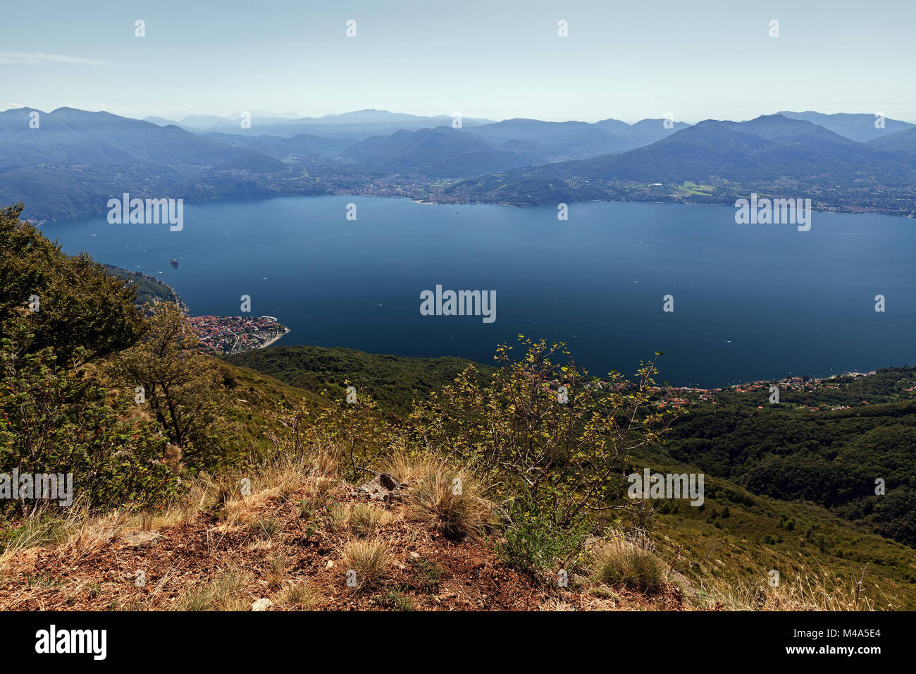 Blick vom Monte Morissolo am Lago Maggiore, Cannero Riviera, Verbano-Cusio-Ossola Provinz, Region Piemont, Italien Stockfoto