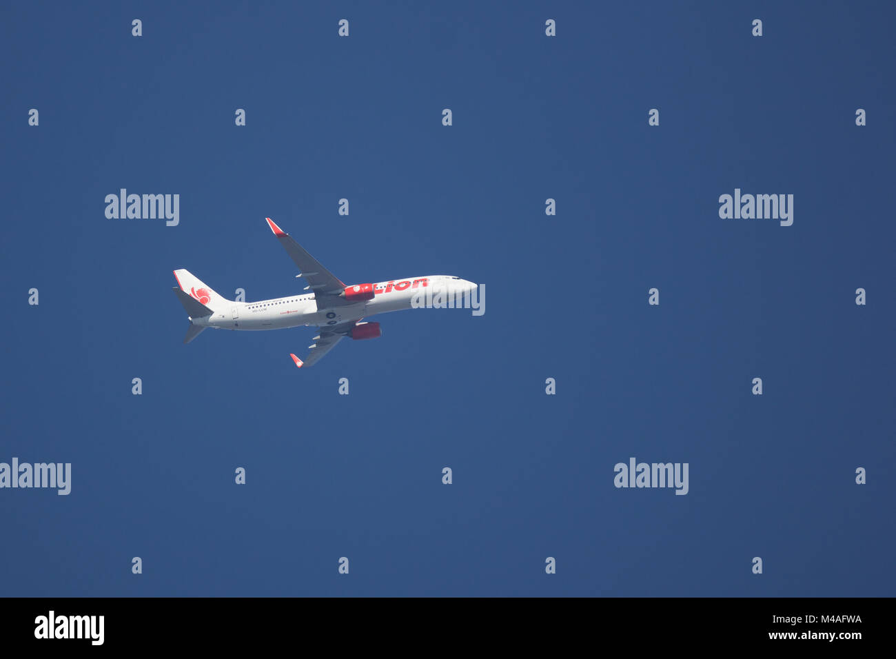 CHIANG MAI, THAILAND - 1. FEBRUAR 2018: HS-LUW Boeing 737-800 der Thai lionair Airline. Von Chiangmai Flughafen in Bangkok. Stockfoto