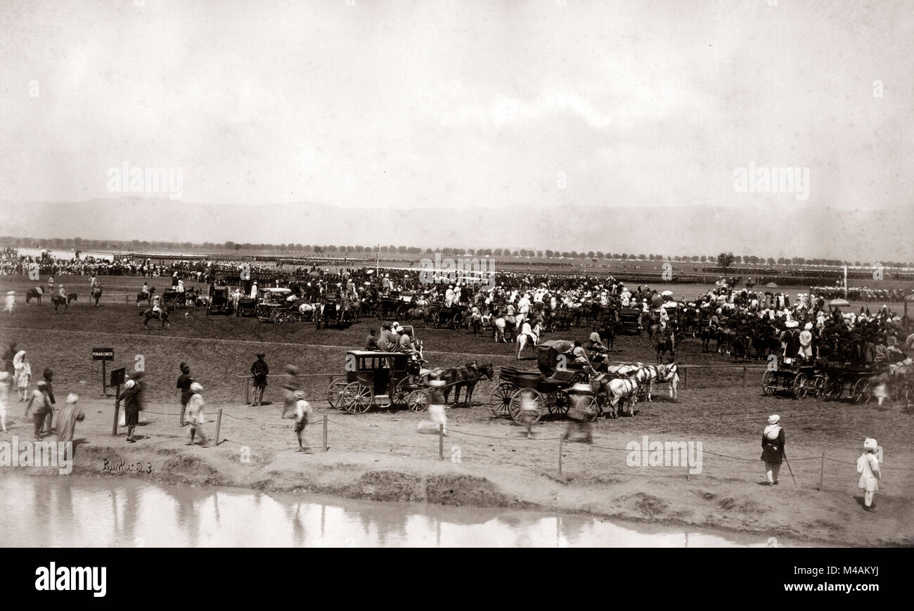 1880 Indien - militärische Prozession, März - Vergangenheit, Durbar Stockfoto