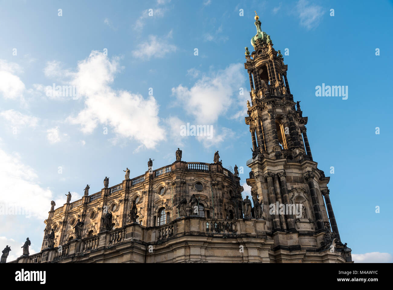 Die berühmte barocke Hofkirche in Dresden, Deutschland Stockfoto