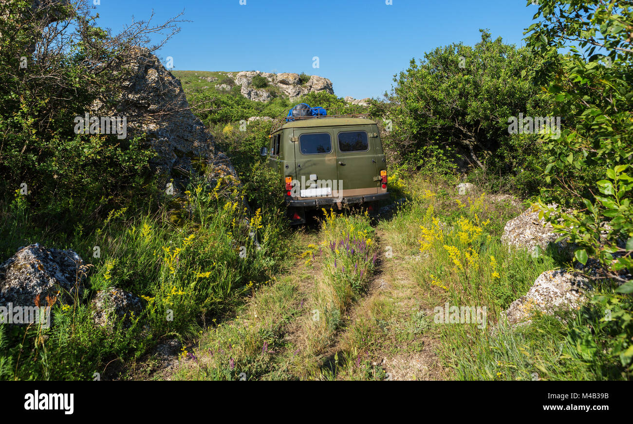 UAZ-452 in Karalar regionale Landschaftsparks. Krim. Stockfoto