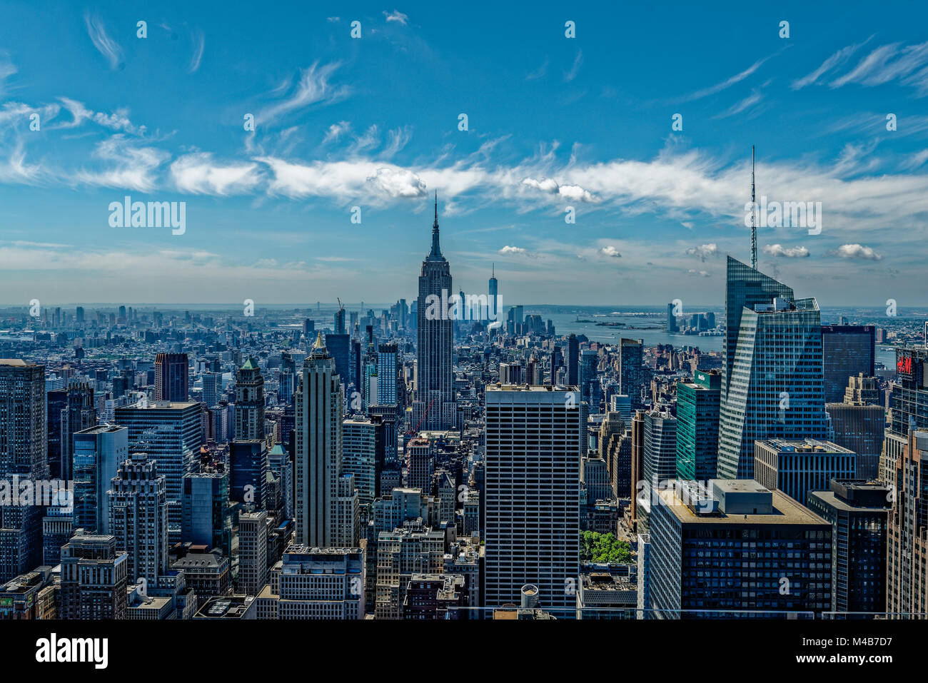 Empire State Building und unteren downtown Manhattan NY Sommer 2016 Stockfoto