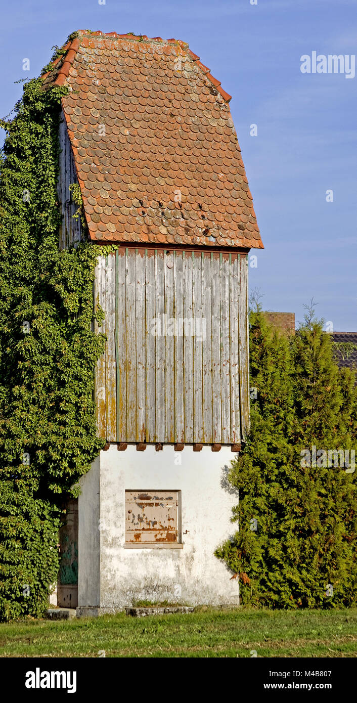 Alter Trafo kleine Häuser auf der Reichenau, Bodensee Stockfoto