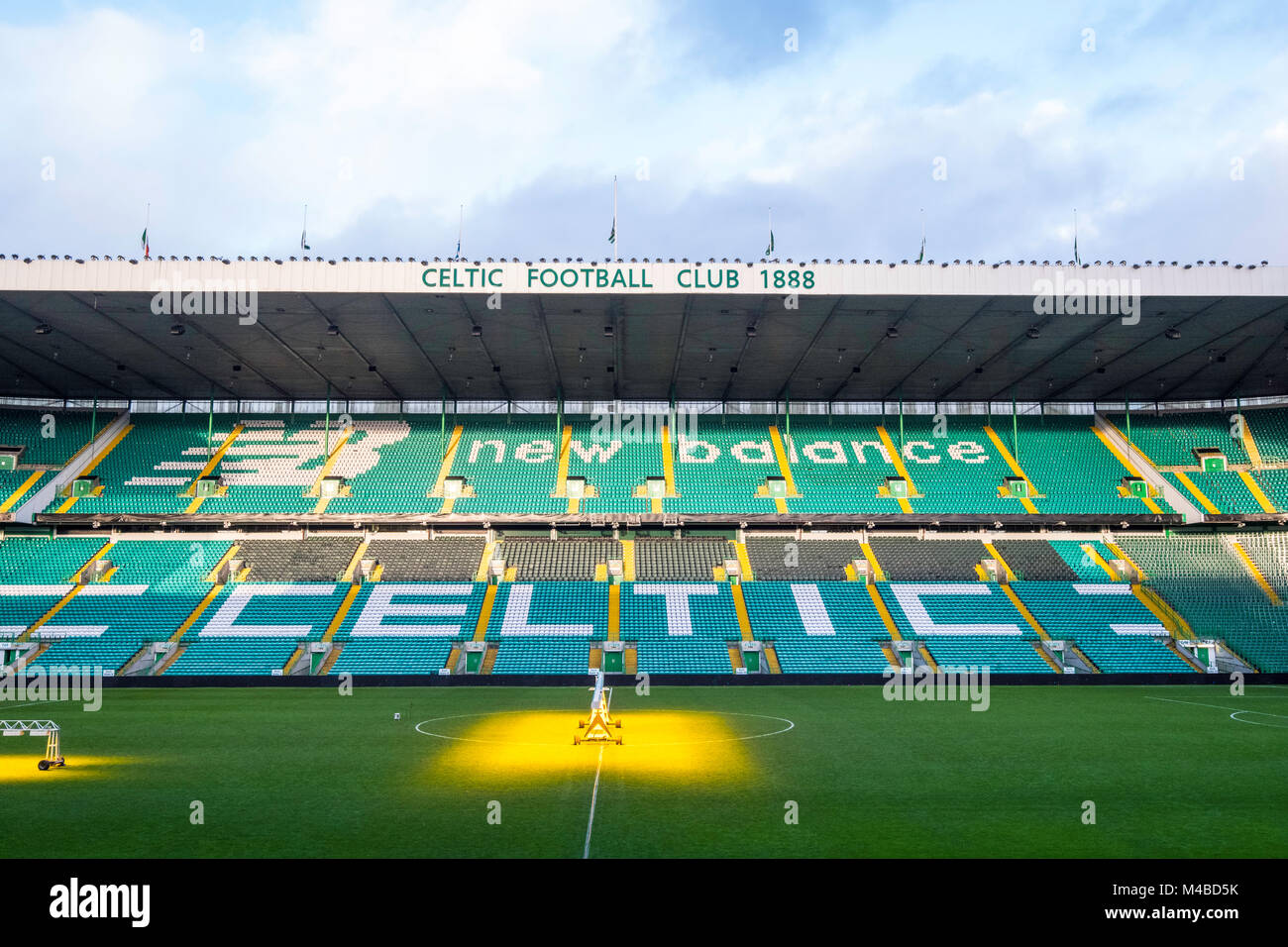 Blick auf steht und Tonhöhe im Celtic Park home von Celtic Football Club in Parkhead, Glasgow, Schottland, Vereinigtes Königreich Stockfoto