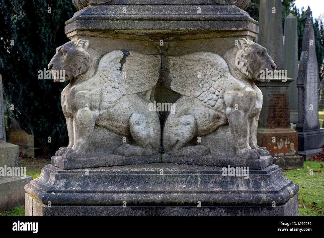 Von der Leishman Monument, das sich in der Dean Friedhof, Edinburgh, Schottland, Großbritannien. Stockfoto