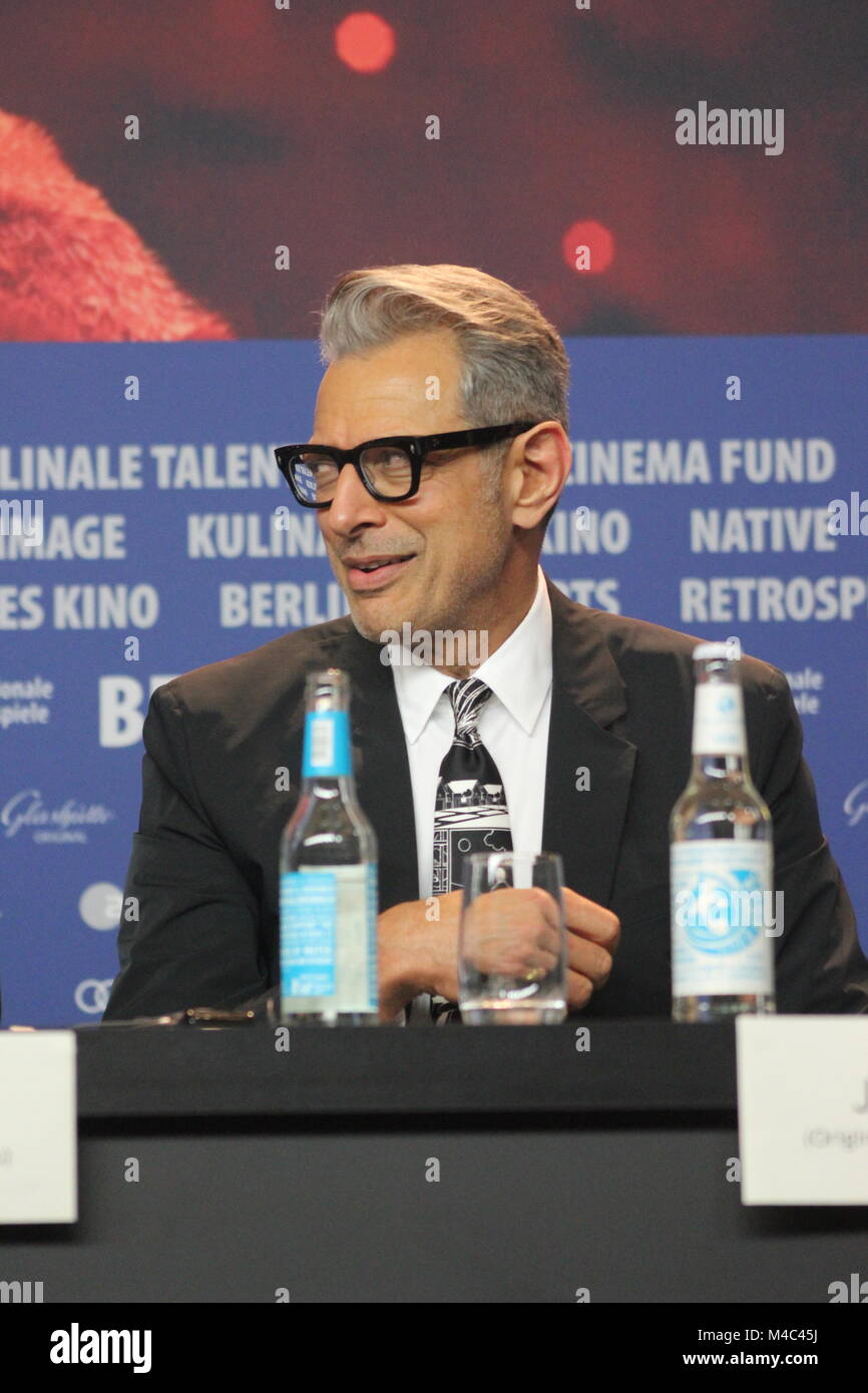 Berlin, Deutschland. 15 Feb, 2018. Pressekonferenz im Grand Hyatt Hotel in Berlin/Deutschland für "Isle of Dogs" (Film) durch die 68. Berlinale (International Film Festival). Mit: Wes Anderson, Tilda Swinton, Bryan Cranston, Koyu Rankin, Liev Schreiber, Greta Gerwig, Bill Murray, Jeff Goldblum, Bob Balaban, Courtney B. Vance, Kunichi Nomura, Wo: Berlin/Deutschland, Wann: 15. Februar 2018. Credit: Tahsin Ogan/Alamy leben Nachrichten Stockfoto