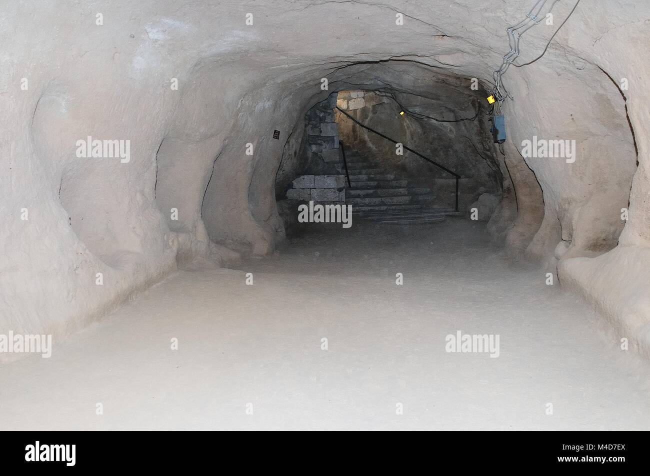 Der Zugang zu den unterirdischen rock city von Serhatli Türkei Stockfoto