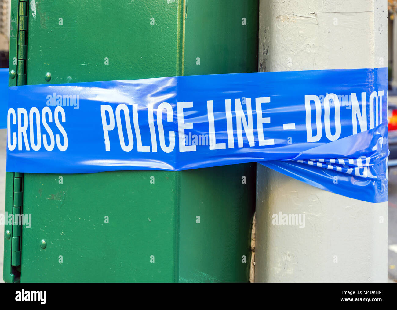 Kunststoff blau Polizei mit nicht unterzeichnen Cross Stockfoto