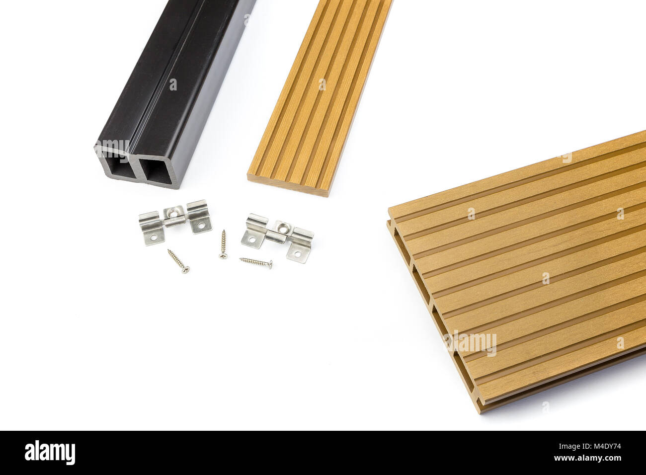 Braun Composite Decking board und Befestigungsmaterial Stockfoto