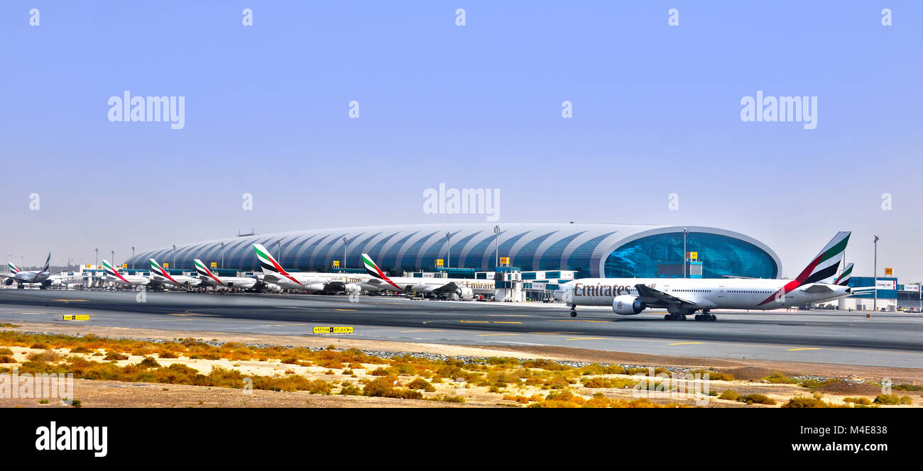 Klemme 3 des Dubai International Airport wurde offiziell im Oktober 2008 eröffnet und ist speziell für die Emirates Airlines bezeichnet. Stockfoto