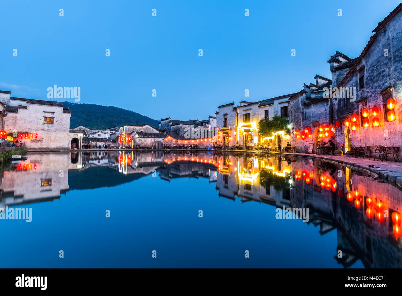 Chinesische alte Dörfer in der Nacht Stockfoto