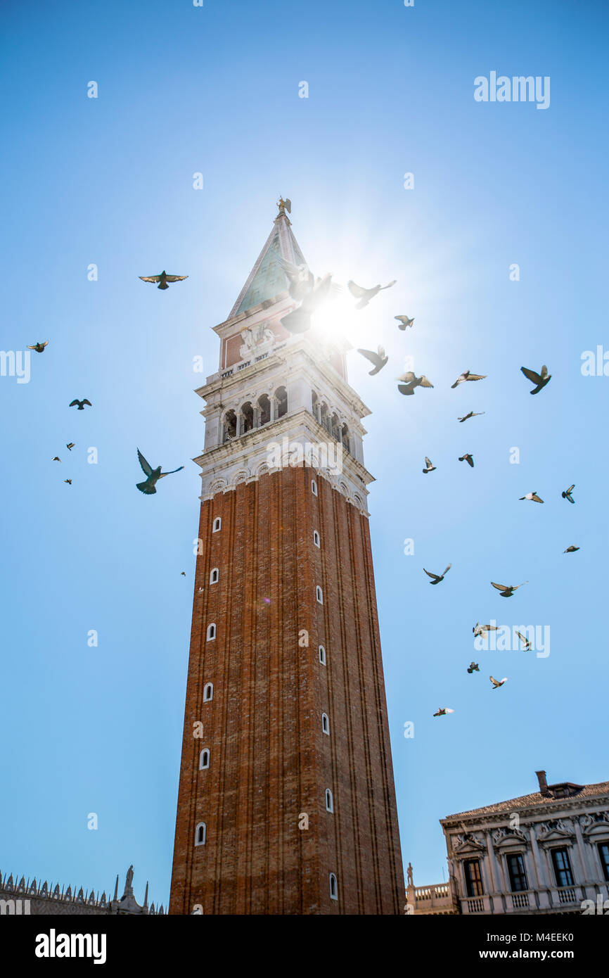 Glockenturm, Markusplatz, Venedig, Italien Stockfoto
