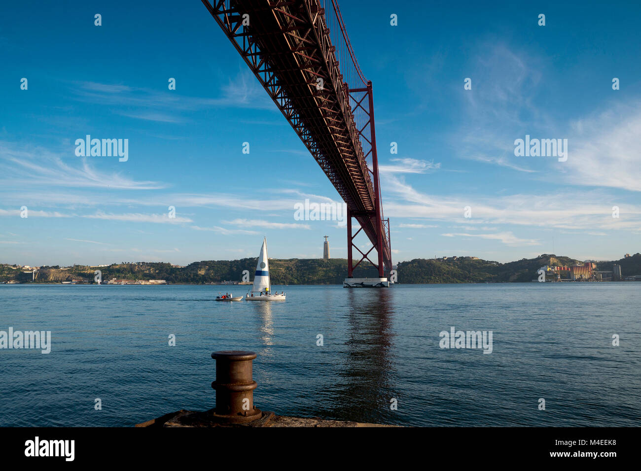25. April Brücke über den Tejo, Lissabon, Portugal Stockfoto