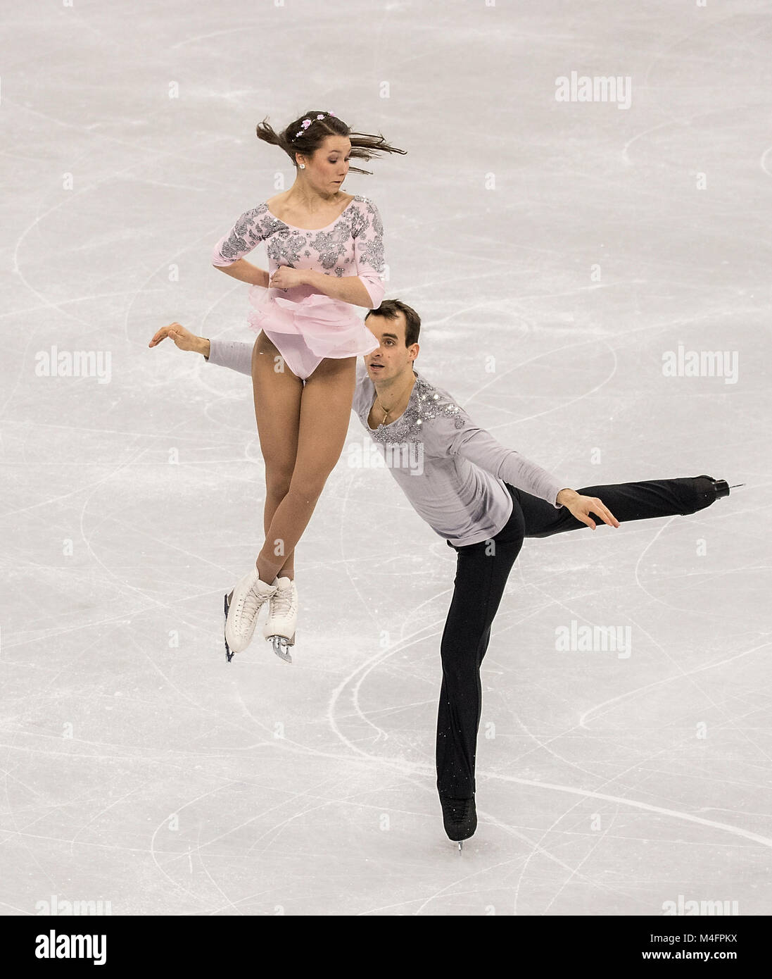 Annika HOCKE/Ruben BLOMMAERT, Deutschland, Aktion, Eiskunstlaufen Paare Kuer am 15.02.2018 Olympische Winterspiele 2018, vom 09.02. - 25.02.2018 in PyeongChang/Suedkorea. | Verwendung weltweit Stockfoto