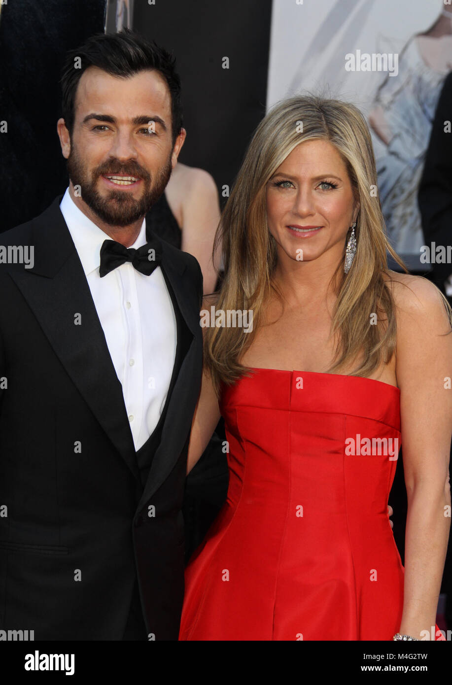 Foto *** *** *** Justin und Jennifer nennen es nach zweieinhalb Jahren Ehe *** Hollywood, CA - 24. Februar: Justin Theroux und Jennifer Aniston Anreise zum 85. Academy Awards in Hollywood und Highland Center in Hollywood, Kalifornien beendet wird. Februar 24, 2013. Quelle: MPI 29/MediaPunch Inc. Stockfoto