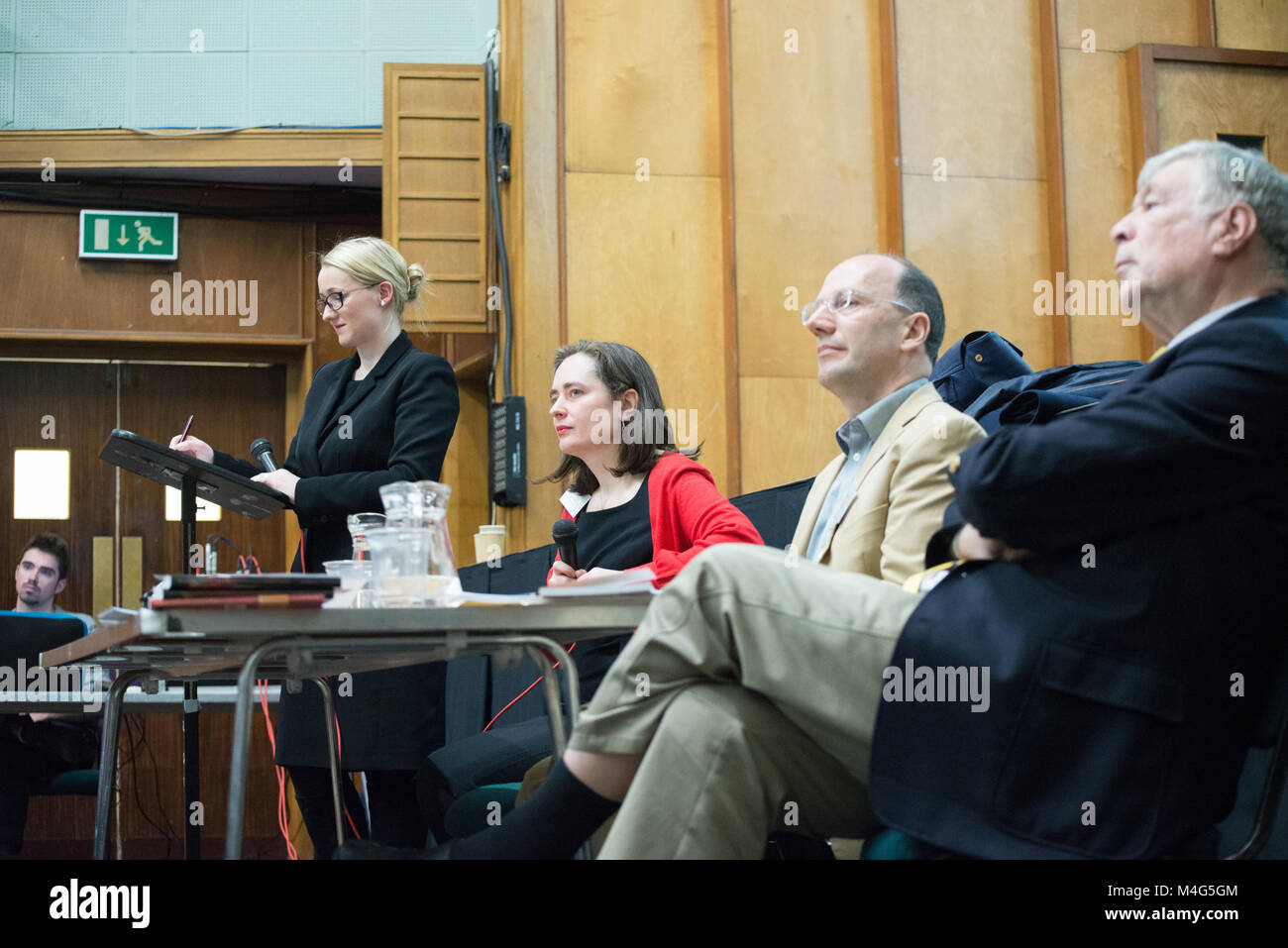 Manchester, Großbritannien. 16. Februar, 2018. Rebecca Long-Bailey MP, Mitglied des Parlaments für Salford und Eccles und Schatten Staatssekretär für Wirtschaft, Energie und industrielle Strategie, spricht auf dem "Wege 6 Konferenz: Co-operative Solidarität" Veranstaltung in Manchester, Vereinigtes Königreich, am 16. Februar 2018. Die Wege nach Vorn 6 Konferenz: Co-operative Solidarität Veranstaltung wurde von der Kooperative Business Consultants hosted neue Möglichkeiten für Menschen zusammen zu arbeiten, die Kontrolle der Wirtschaft zu diskutieren. Credit: Jonathan Nicholson/Alamy leben Nachrichten Stockfoto