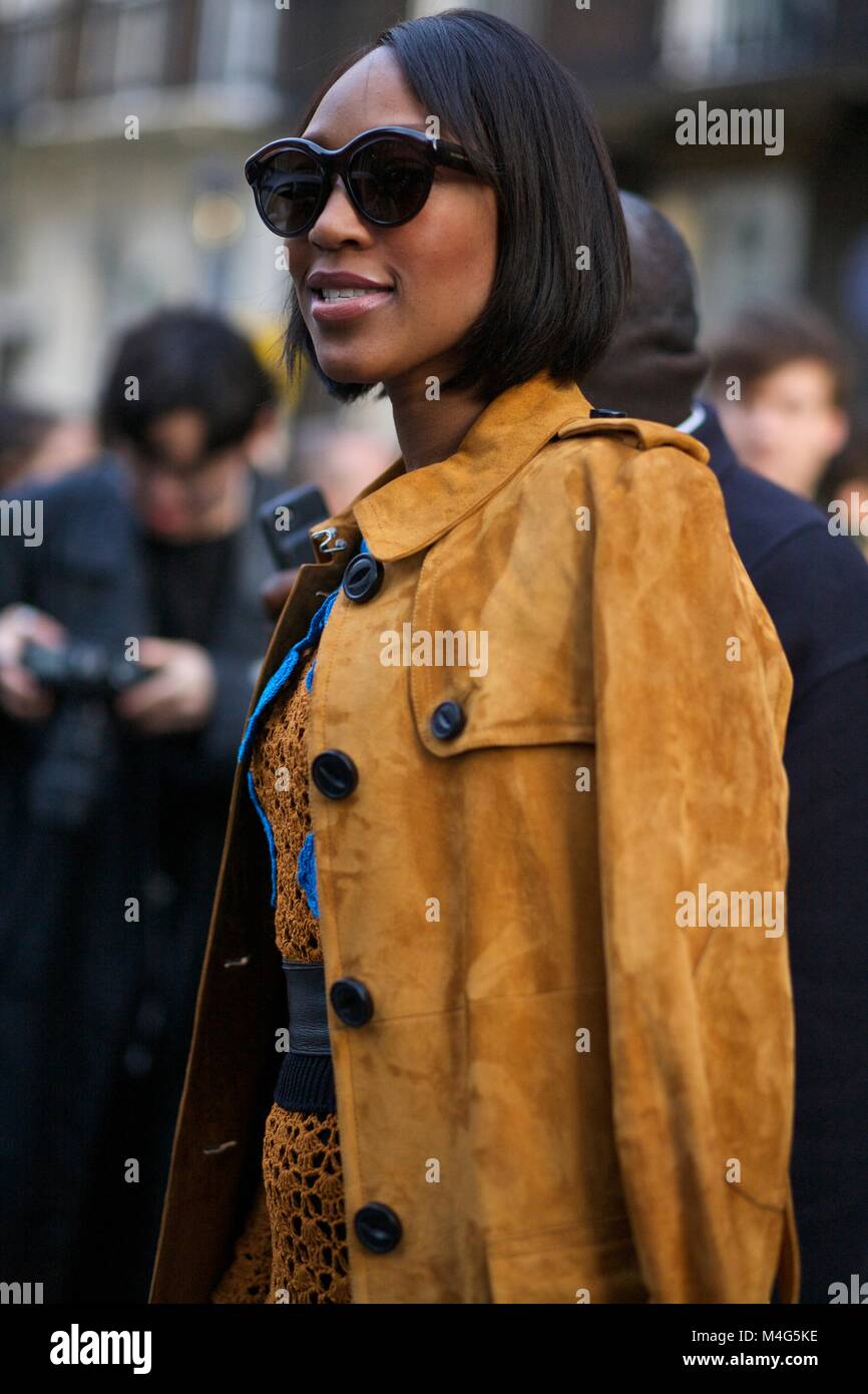 London, Großbritannien. 16 Feb, 2018. Jourdan Dunn, Edward Enninful und Vanessa Kingori besuchen die Mulberry Herbst-Winter 2018 Modenschau während des ersten Tages der London Fashion: Londo Februar 2018 Credit: sherion mullings/Alamy leben Nachrichten Stockfoto