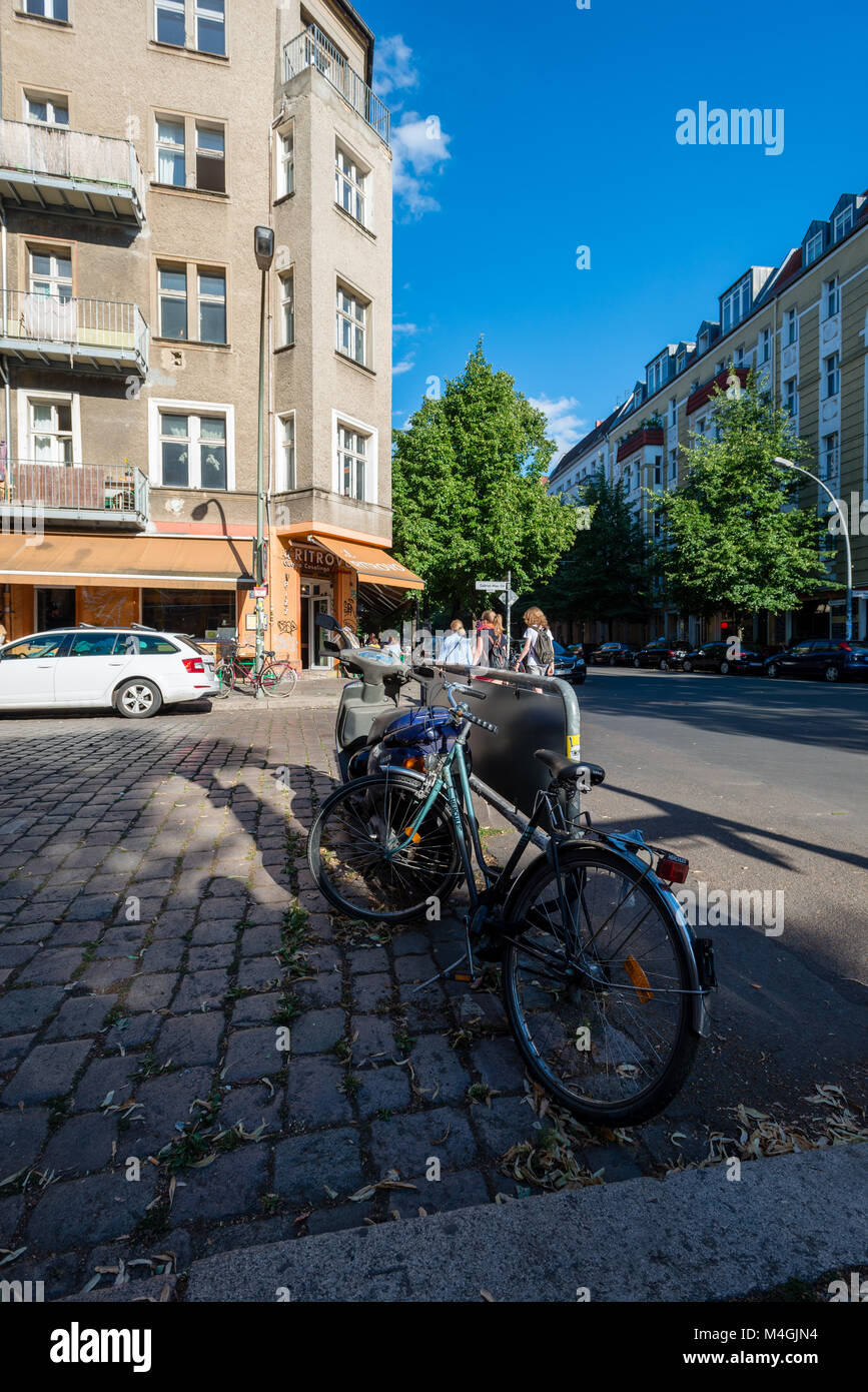 Street Scene in Berlin Ost Stockfotografie Alamy