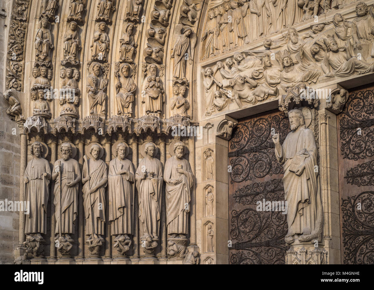 Notre-Dame de Paris, das Portal des Urteils Stockfoto