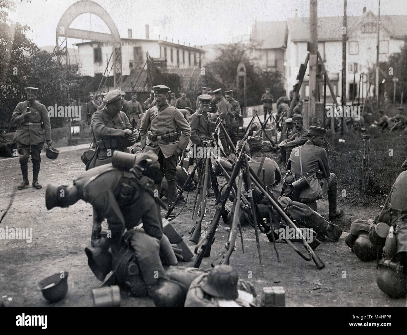 Gründe Für Den Ersten Weltkrieg Marschierende soldaten im ersten weltkrieg -Fotos und -Bildmaterial in