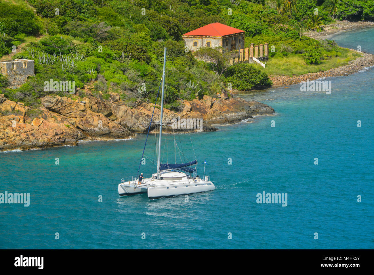 Katamaran Segeln von Garrison Haus Stockfoto