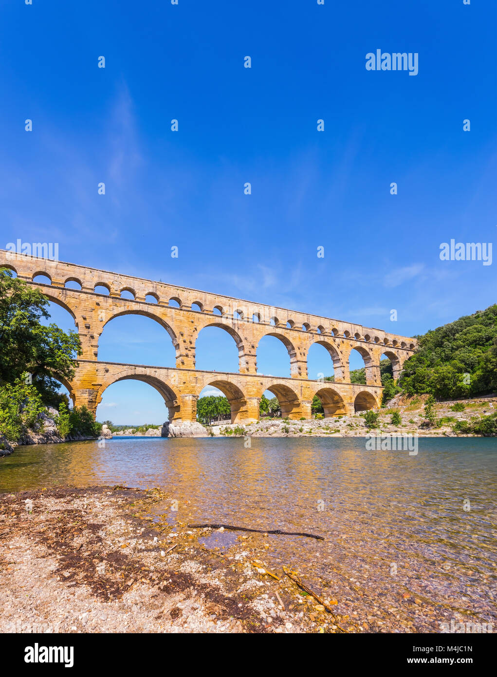 Dreistufige Aquädukt Pont du Gard Stockfoto