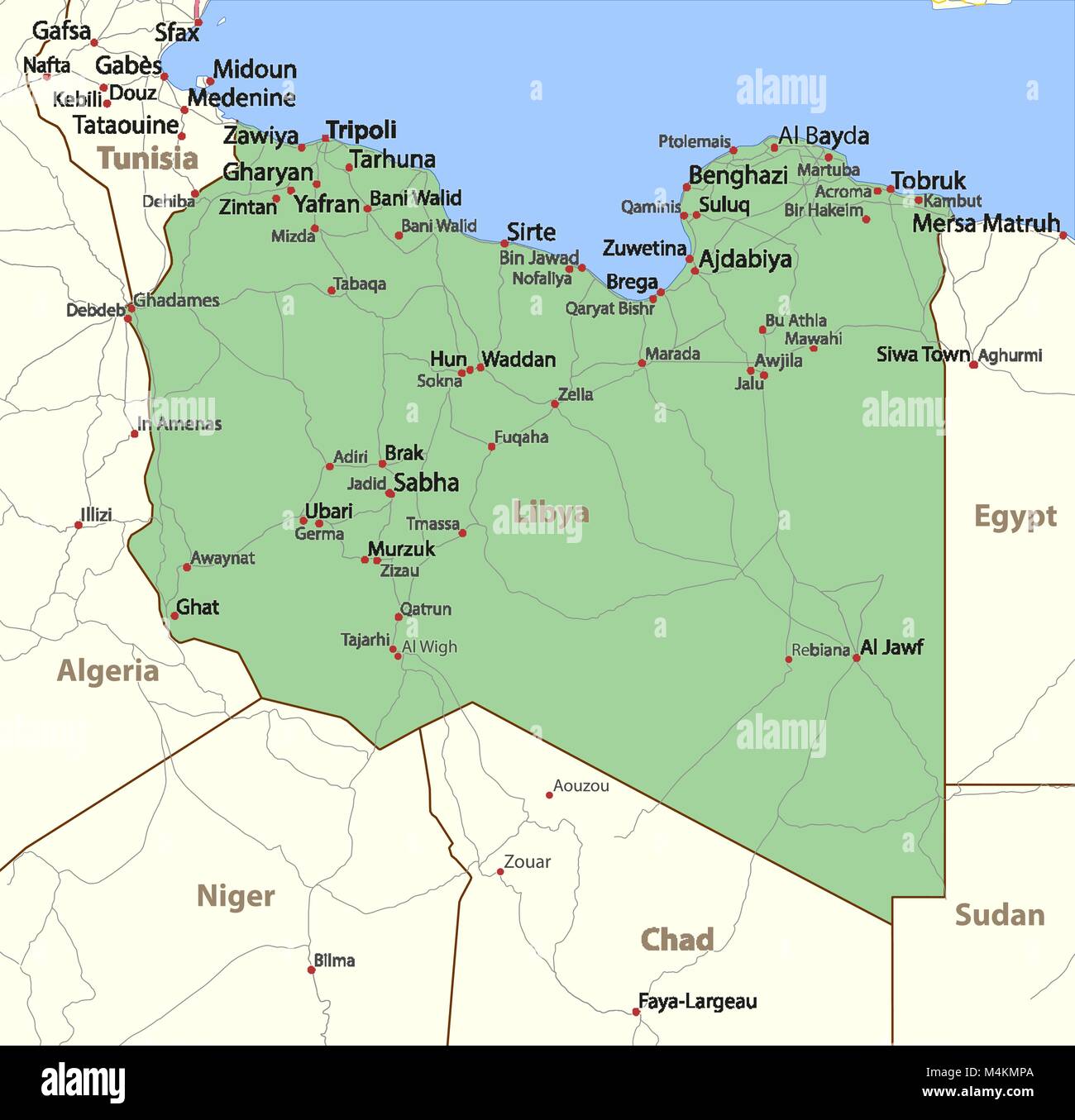 Karte von Libyen. Zeigt die Ländergrenzen, Ortsnamen und Straßen. Beschriftungen in Englisch, wo dies möglich ist. Projektion: Mercator. Stock Vektor
