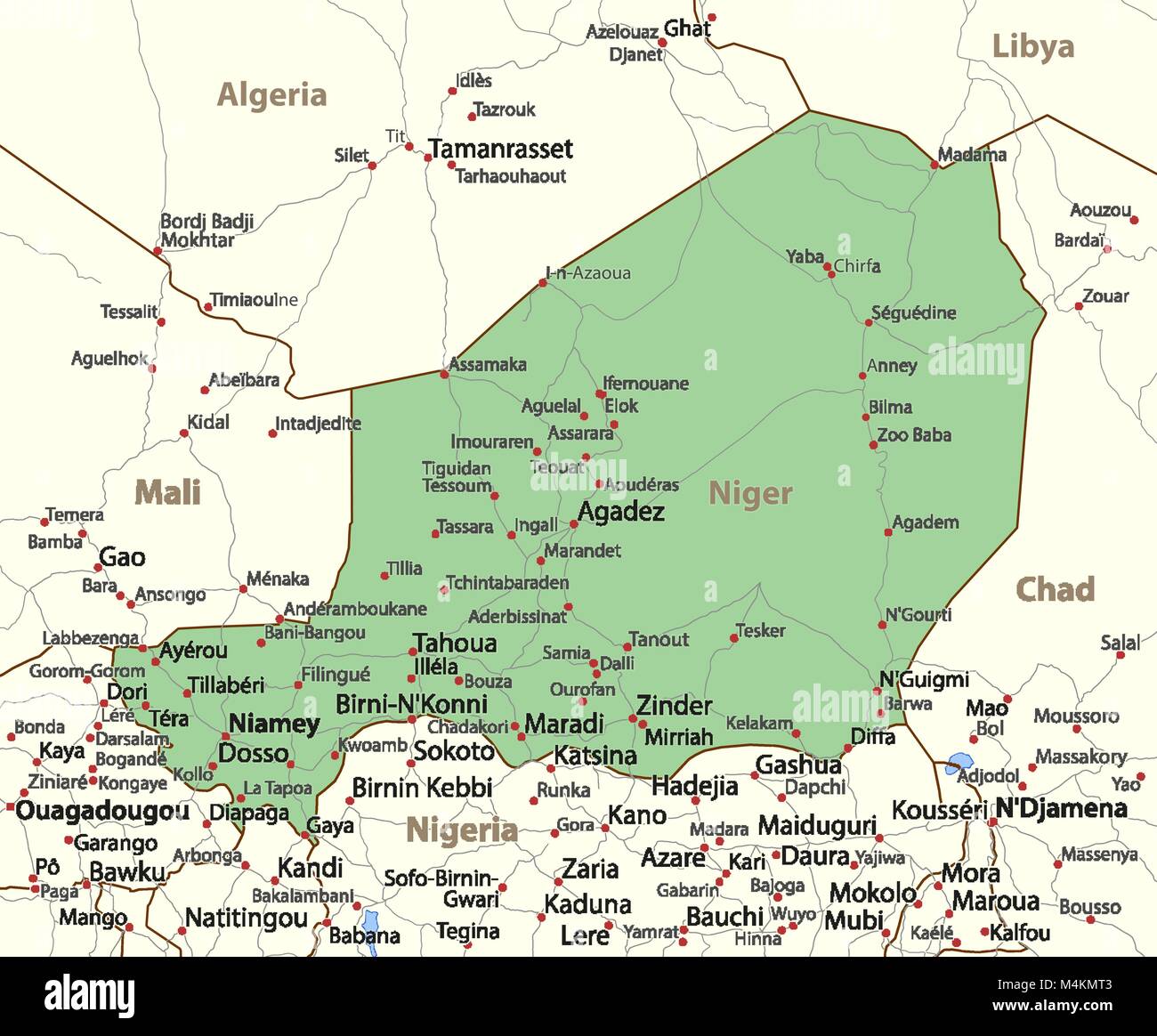 Karte von Niger. Zeigt die Ländergrenzen, Ortsnamen und Straßen. Beschriftungen in Englisch, wo dies möglich ist. Projektion: Mercator. Stock Vektor