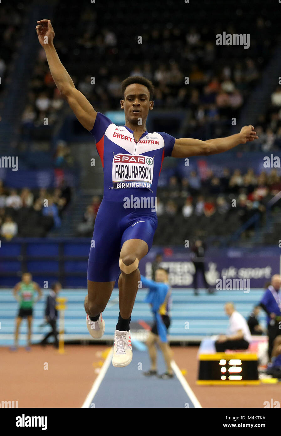 Alex Farquharson in Aktion während der Männer Weitsprung während des Tages eine der SPAR British Indoor Leichtathletik WM Arena Birmingham. Stockfoto