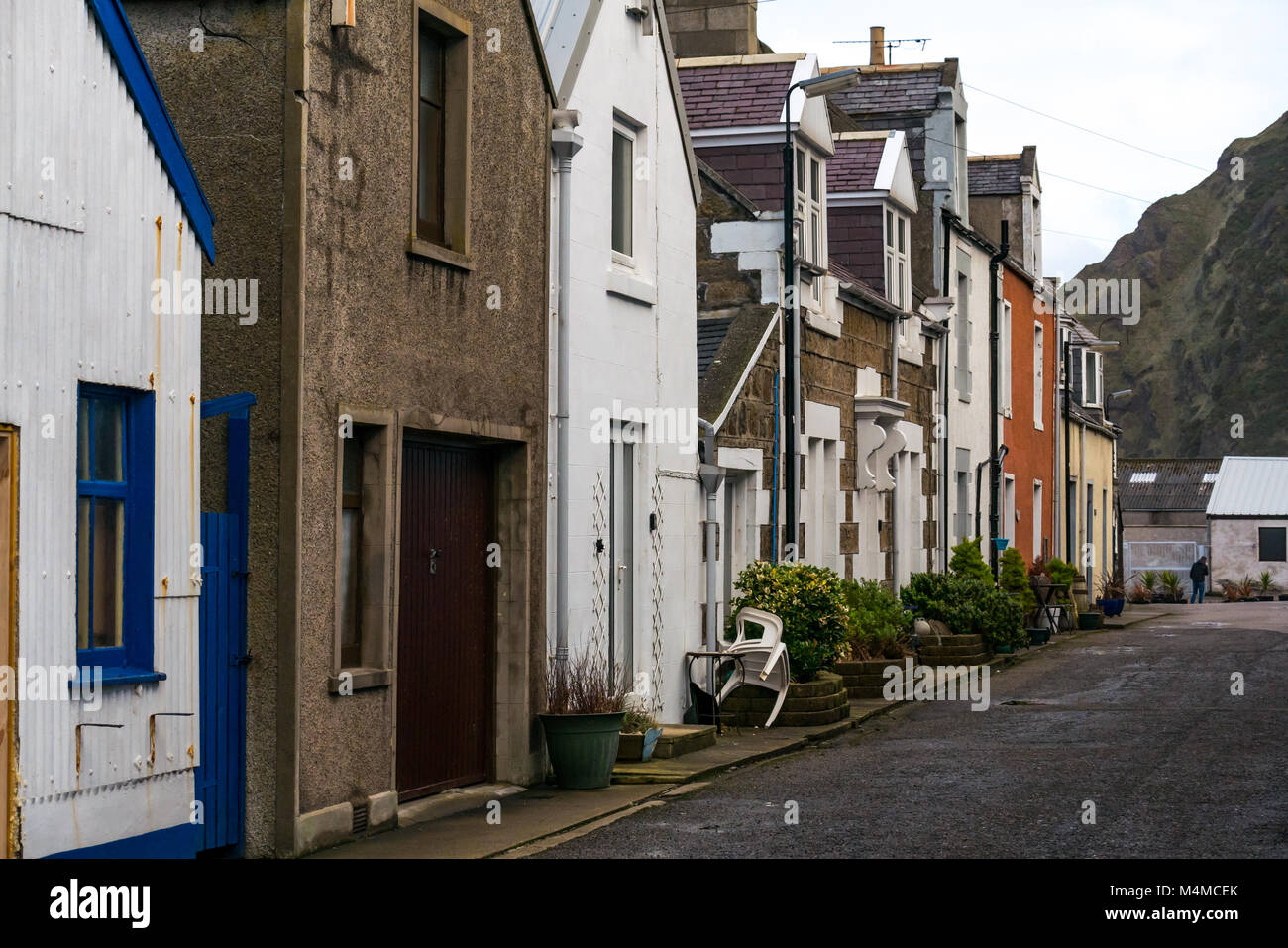 Malerische Häuser, Hafen Straße, Gardenstown, Aberdeenshire, Schottland, Großbritannien Stockfoto
