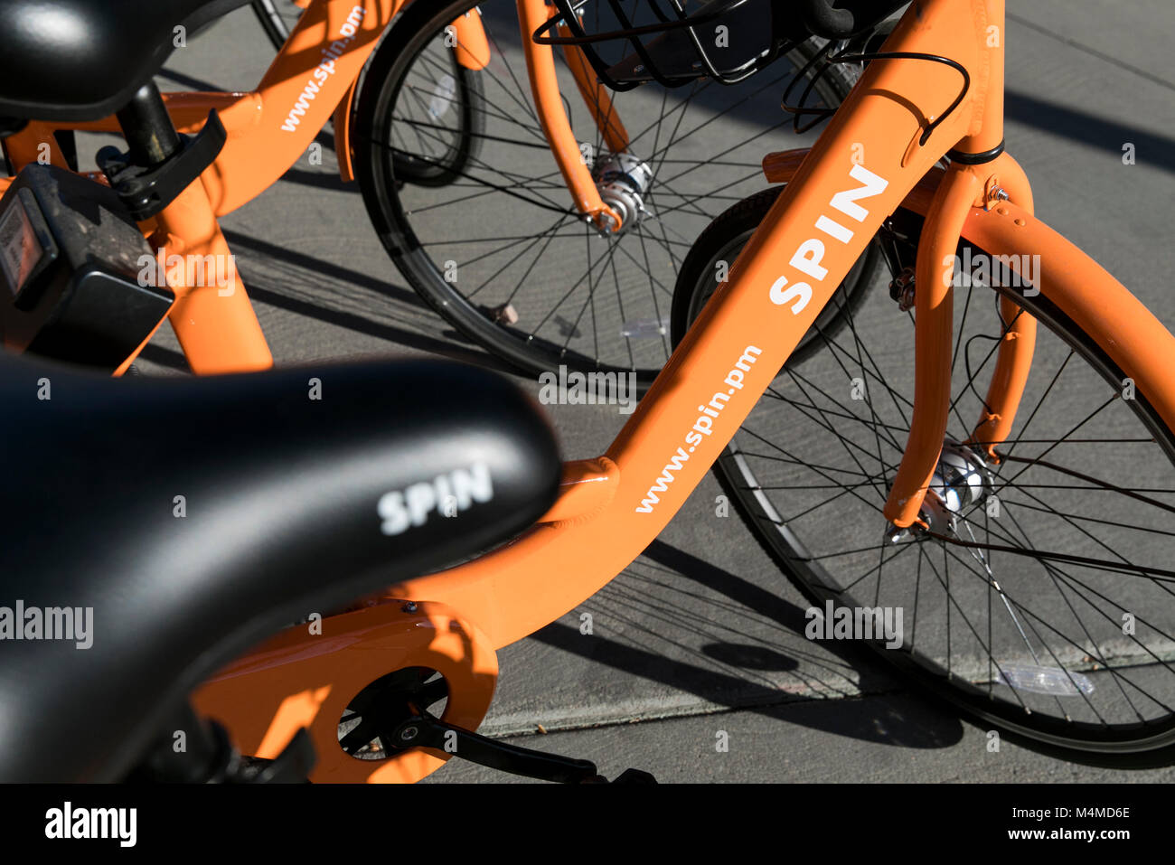 Eine Reihe von Spin Dock - weniger Fahrrad - Fahrräder in Tempe, Arizona, am 3. Februar 2018. Stockfoto