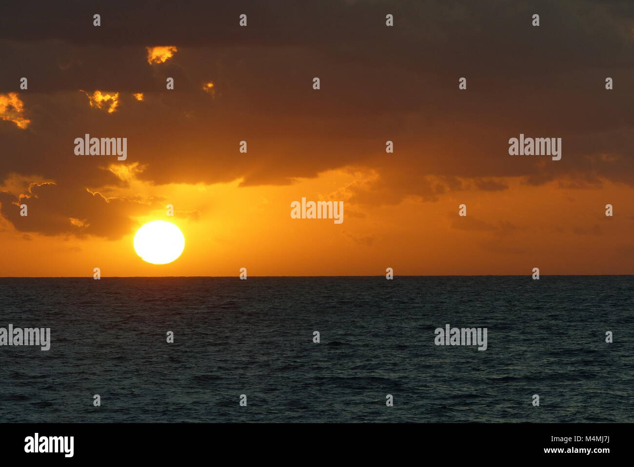 BLICK AUF EINE ATEMBERAUBENDE LANDSCHAFT Stockfoto