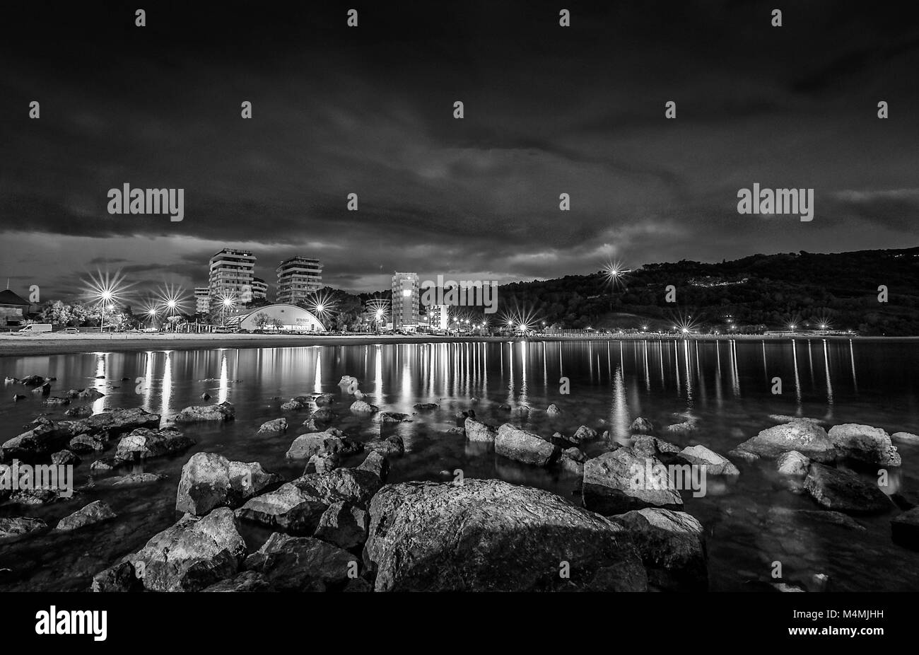 BLICK AUF EINE ATEMBERAUBENDE LANDSCHAFT Stockfoto