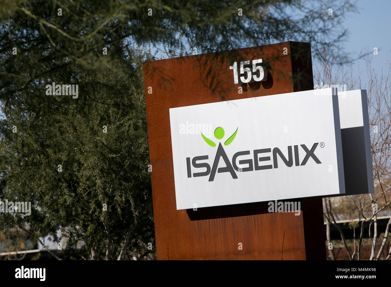 Ein logo Zeichen außerhalb des Hauptsitzes der Isagenix Internationale in Gilbert, Arizona, am 3. Februar 2018. Stockfoto