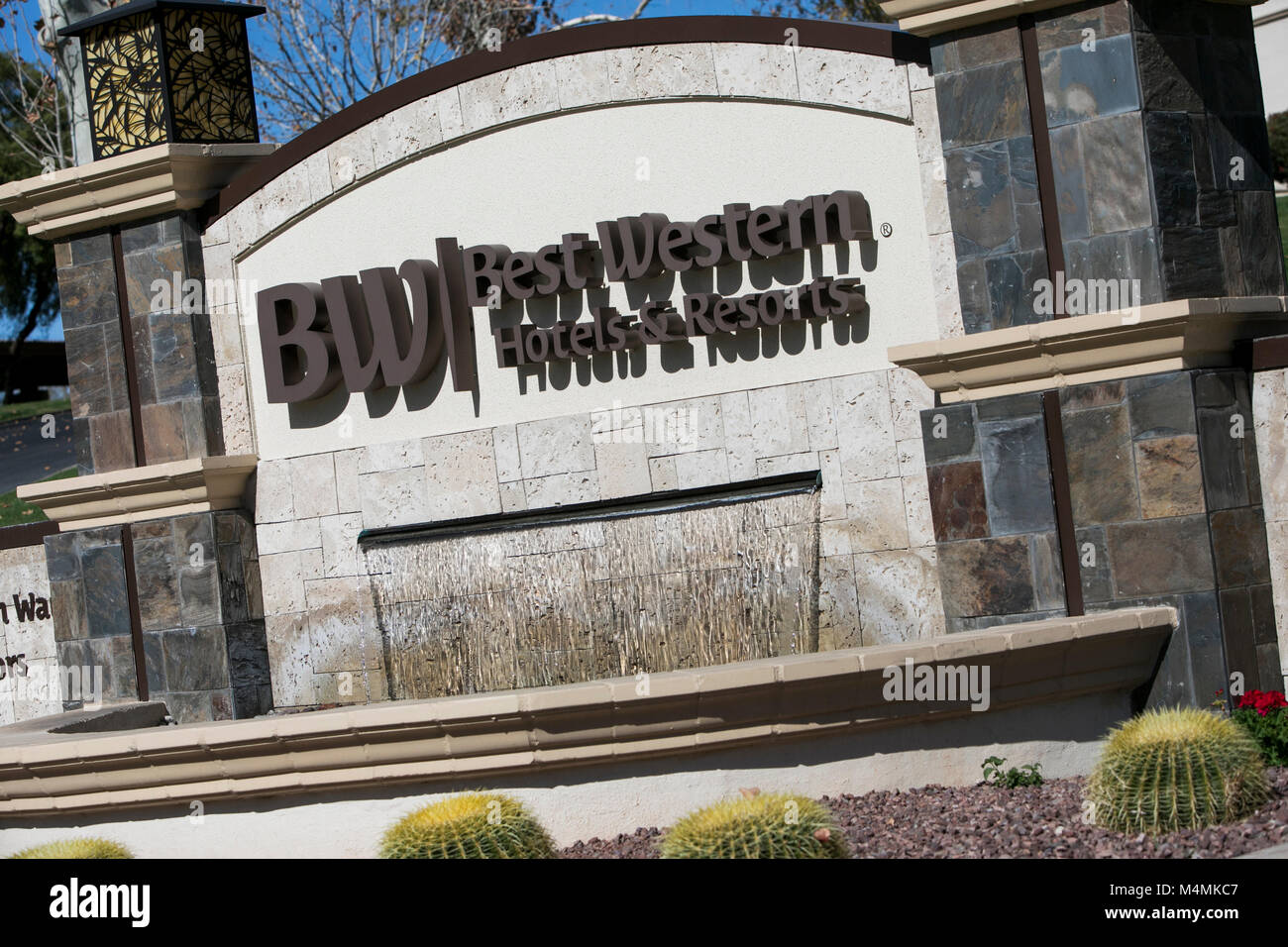 Ein logo Zeichen außerhalb des Hauptquartiers von Best Western International, Inc., die in Phoenix, Arizona, am 4. Februar 2018. Stockfoto