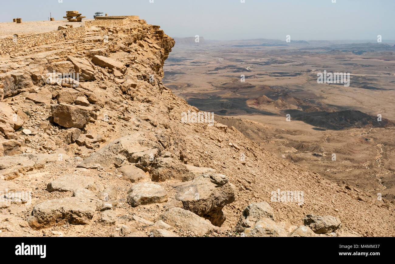 Aussichtspunkt am makhtesh Ramon in Mitzpe Ramon israel Stockfoto